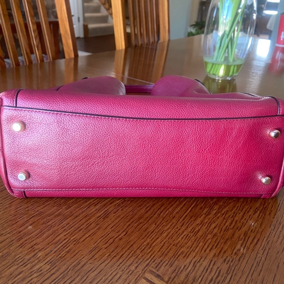 Coach Edie Turnlock Red Berry Pebbled Leather Shoulder Bag - Picture 3 of 12